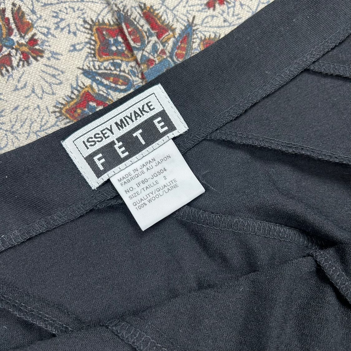 이세이 미야케 FETE 사선절개 롱 스커트 상품이미지5