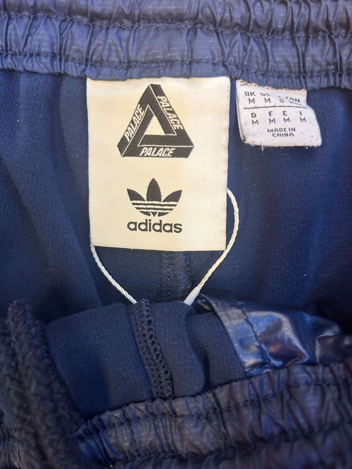 팔라스 X 아디다스 트랙 팬츠 네이비 상품이미지3