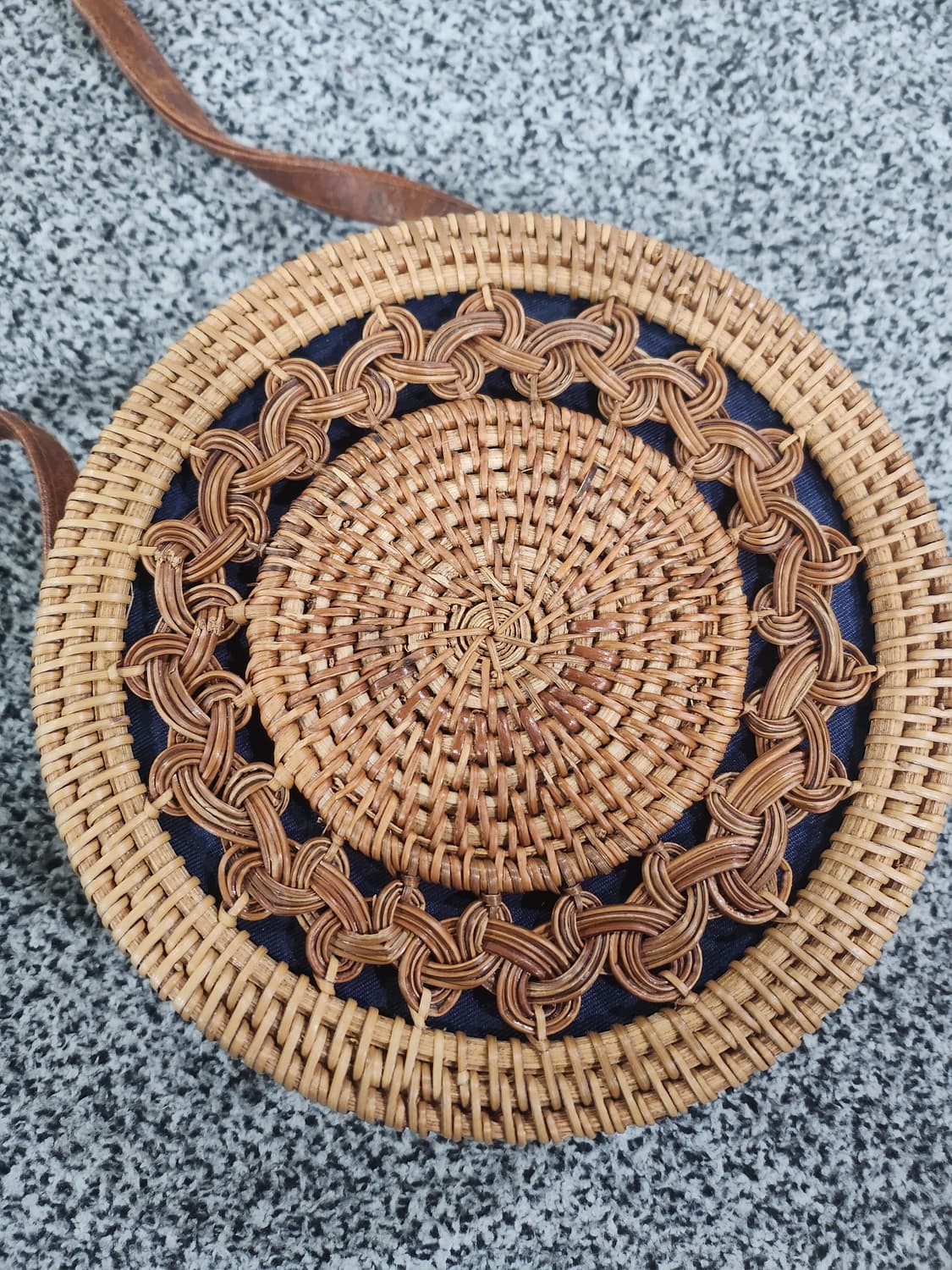 라탄 서클 크로스백  상품이미지3