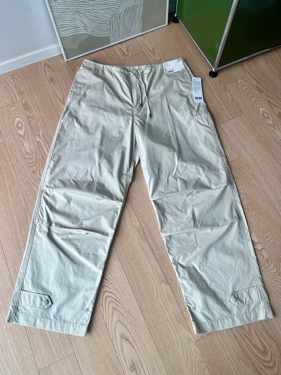 새상품))유니클로 UNIQLO U 파라슈트 팬츠 L84-92cm)사이즈 상품이미지1