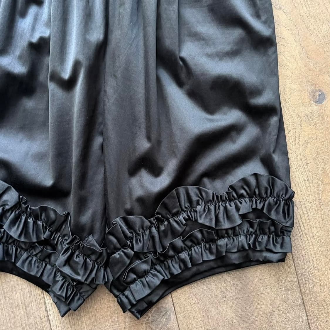 Frill Satin Saruel Pants 상품이미지2