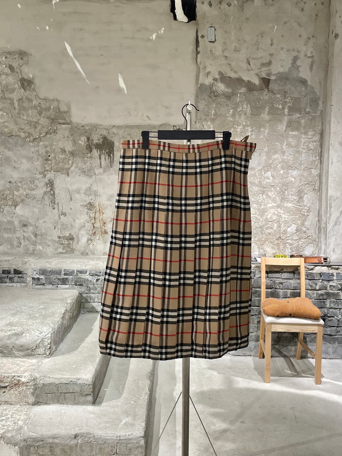 버버리 베이지 노바체크 핀턱 롱 스커트 상품이미지6