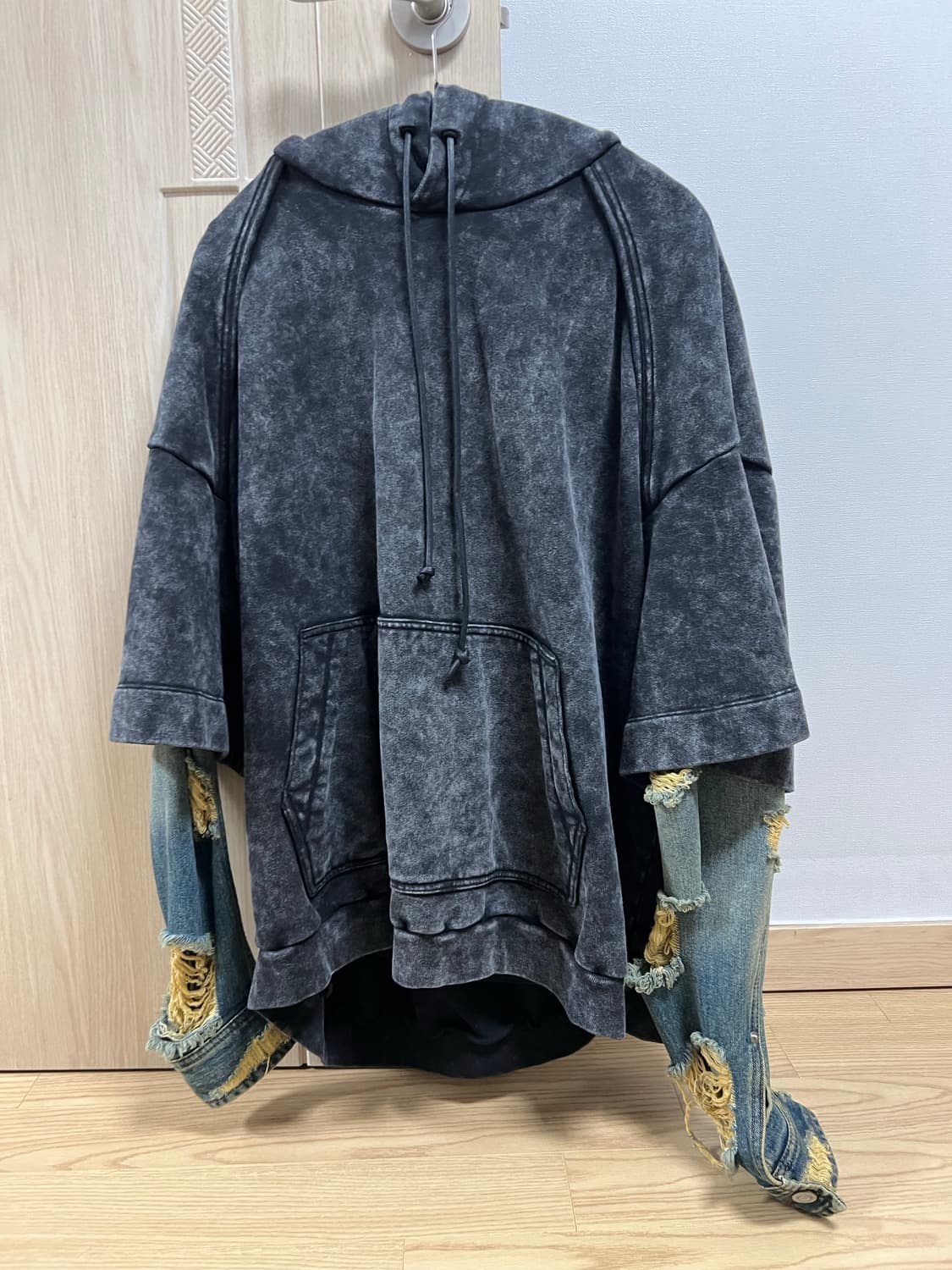 준지 / 23fw 컬렉션 디스레이어드 후드 / L 상품이미지1