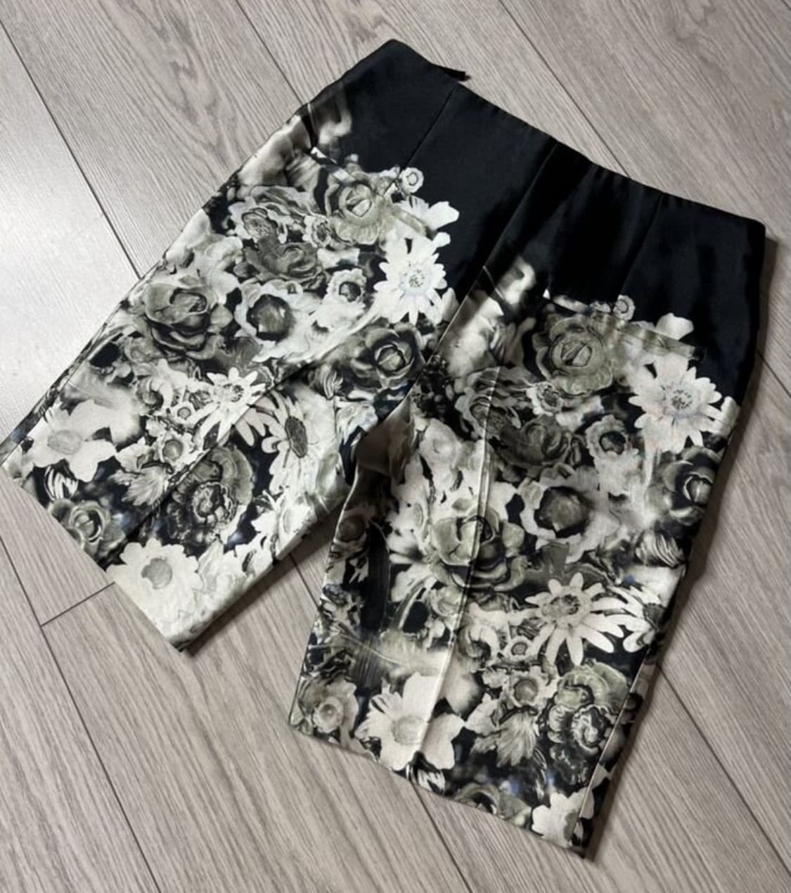 PRADA 2010 /SS 미디 노턱팬츠(실크)해외발송 상품이미지9