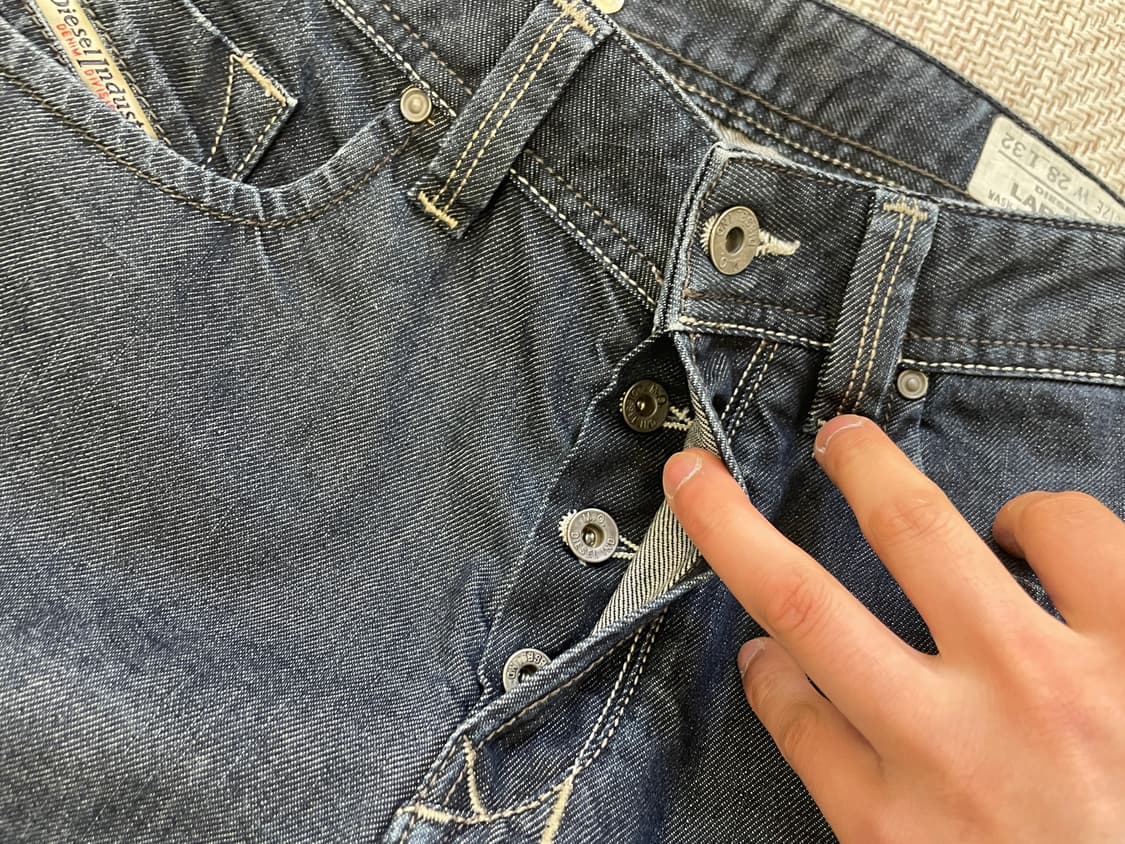 디젤 라키 LARKEE 스트레이트 데님 팬츠 J04032 상품이미지7