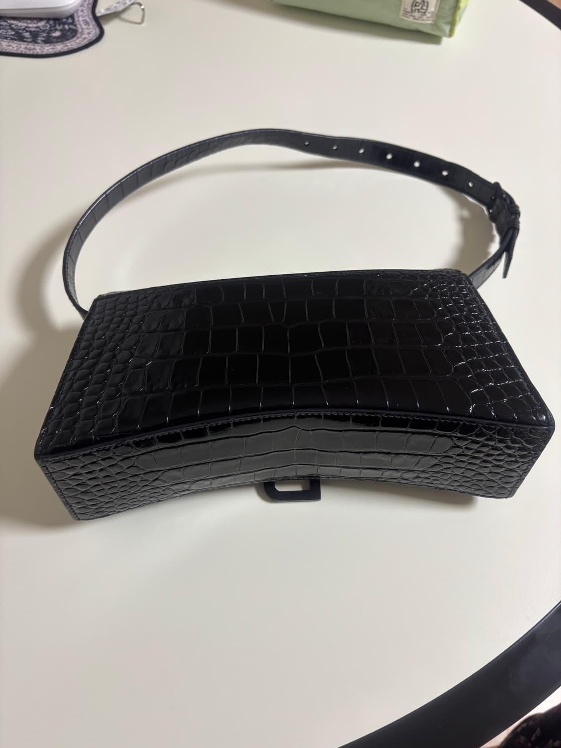 발렌시아가 아워글래스백 블랙 크로커다일 상품이미지3
