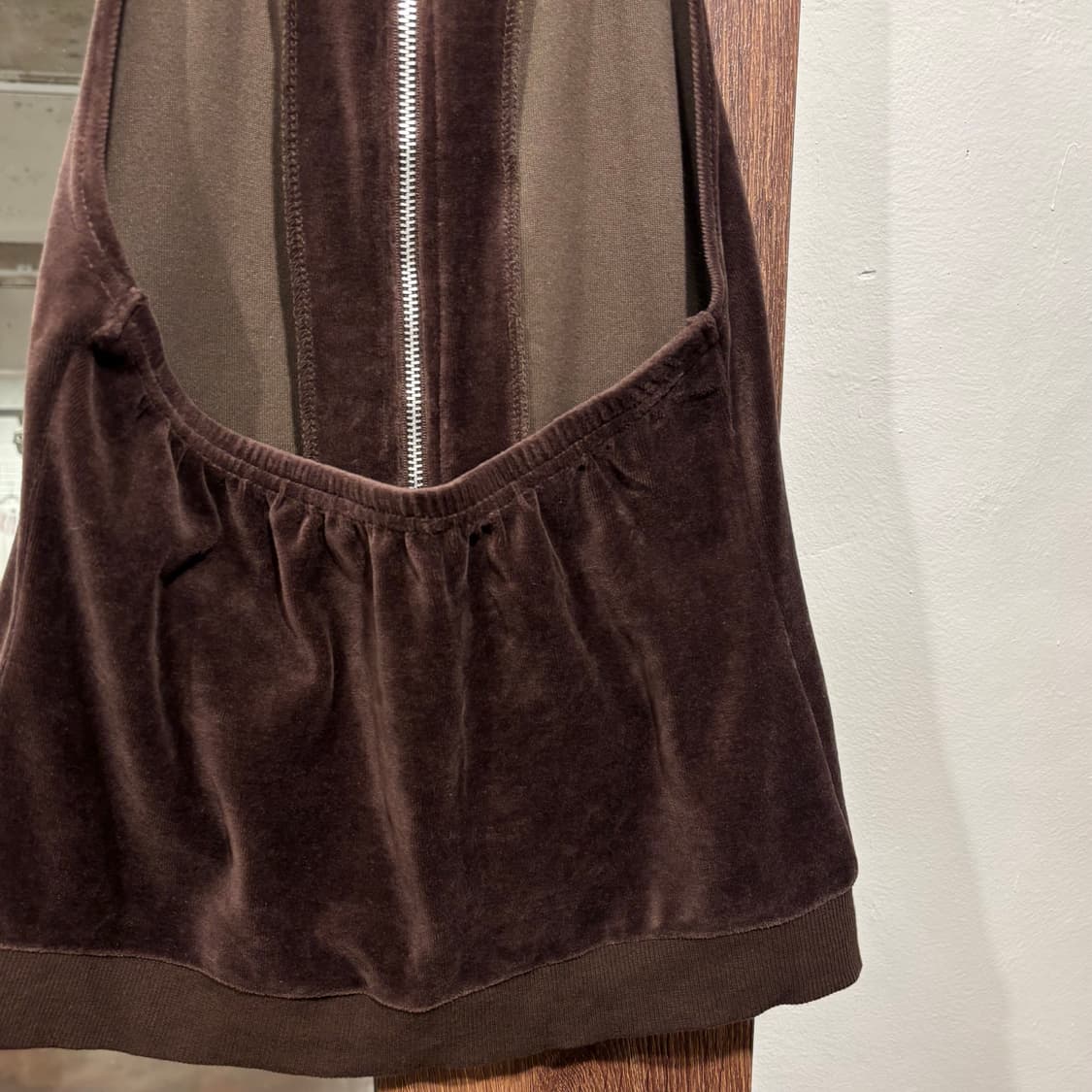 일본 빈티지 브라운 벨벳 홀터넥 슬리브리스 백리스 후드집업 갸루 y2k 상품이미지9