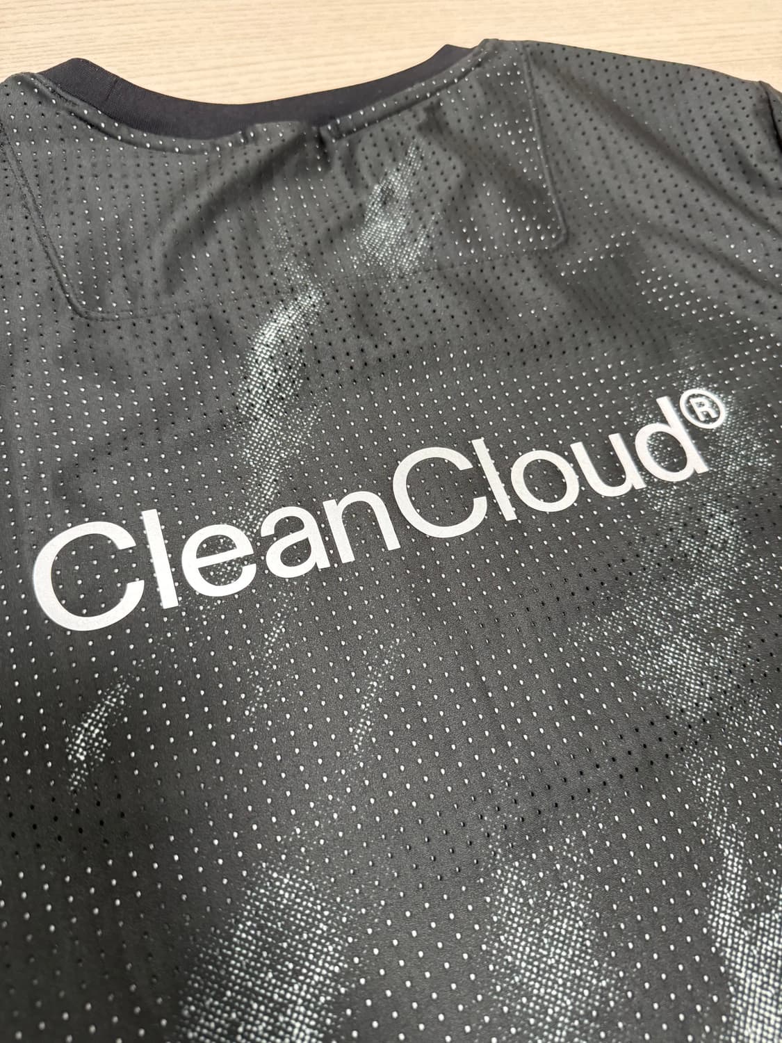 온러닝 페이스 메쉬 티 블랙 글레이셔 M 상품이미지3