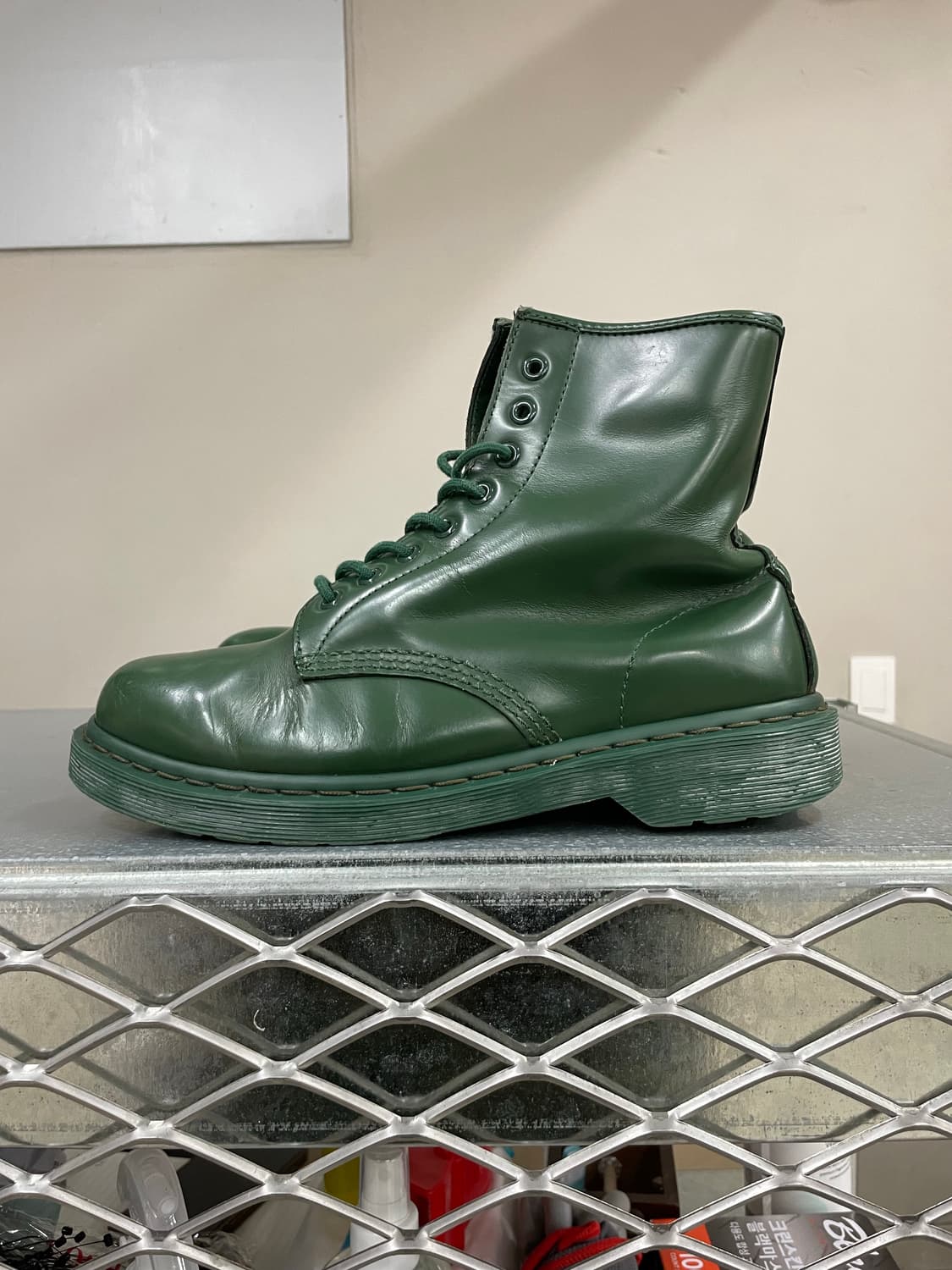 닥터마틴 1460 8홀 그린 uk8 상품이미지1