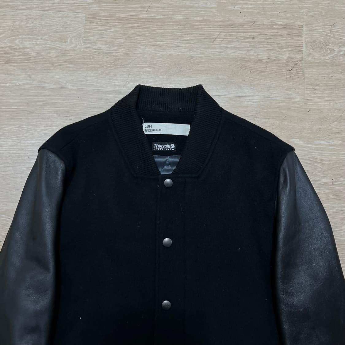 로파이 씬슐레이트 레더슬리브 울 양가죽 스타디움 자켓 [블랙] L/100 상품이미지2