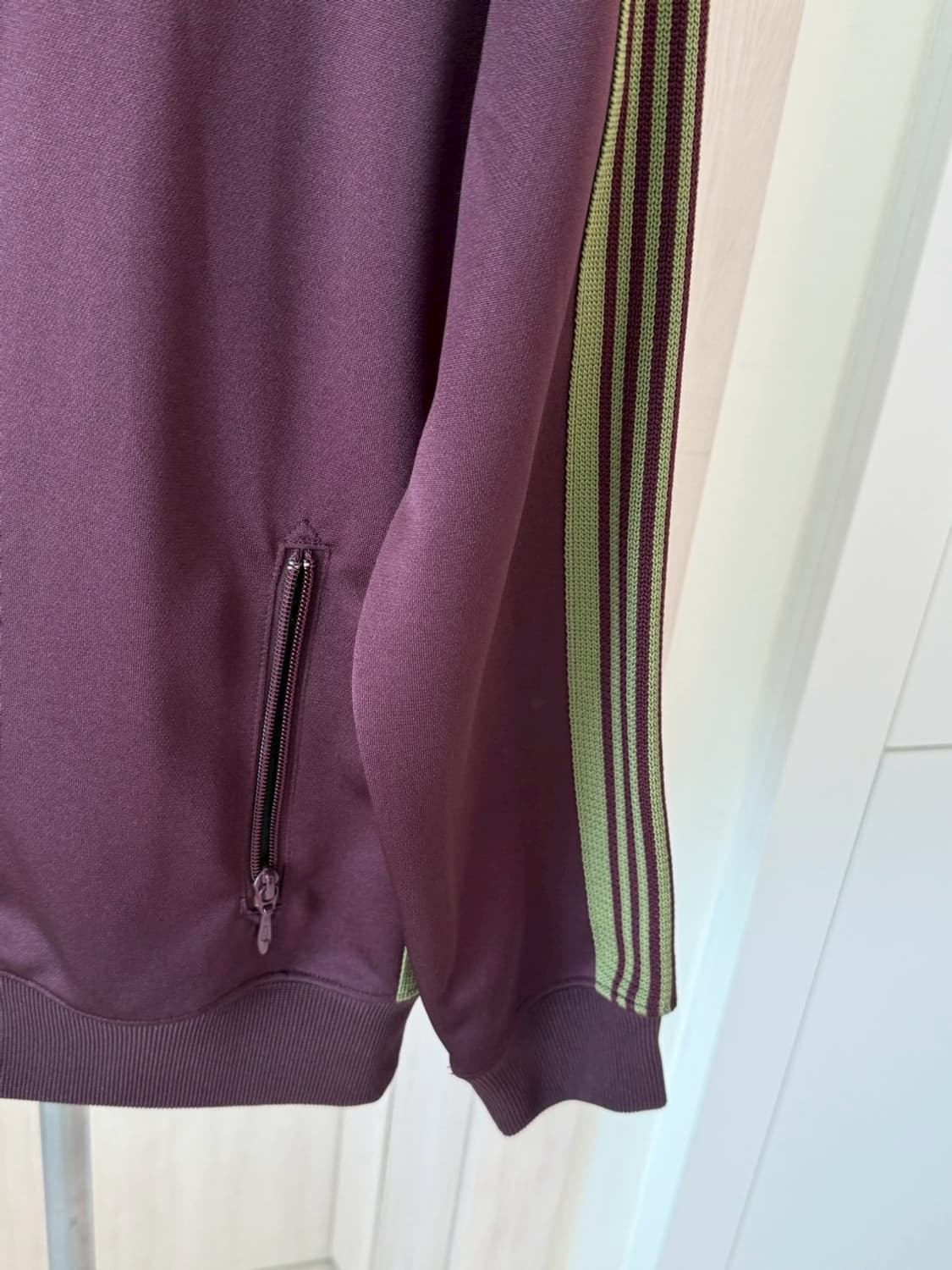 니들스 트랙자켓 버건디 M사이즈 상품이미지4