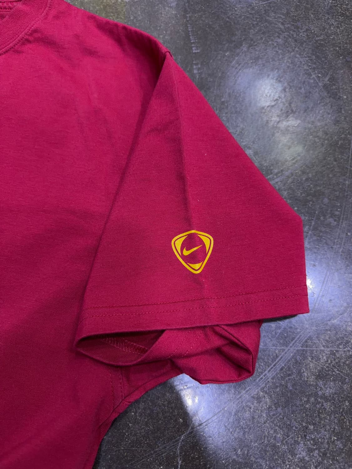 나이키 FC 바르셀로나 R10 매지션 호나우지뉴 드라이핏 티셔츠 M 상품이미지5