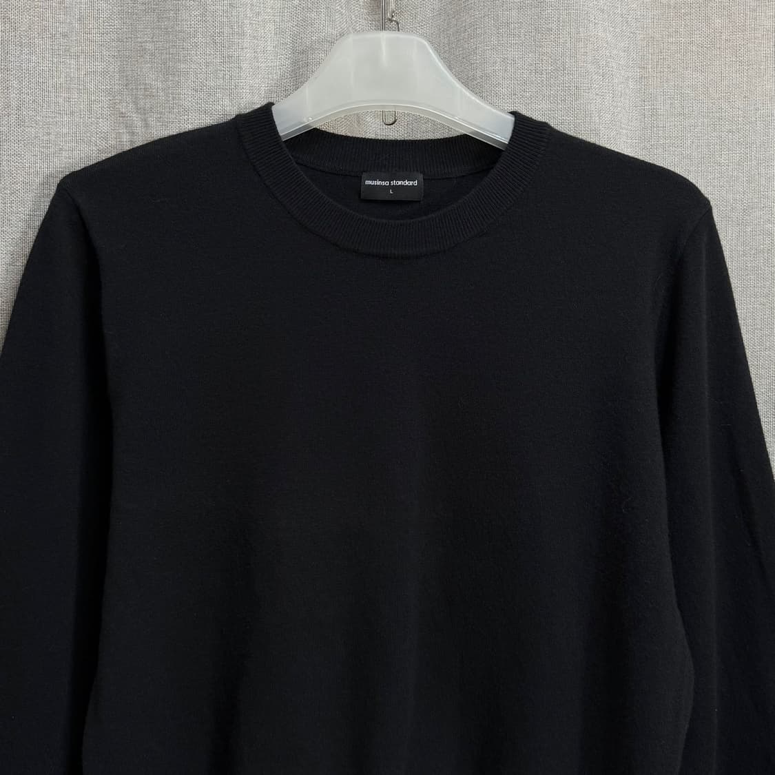 [L] 무신사 스탠다드 라운드 블랙 니트 상품이미지4