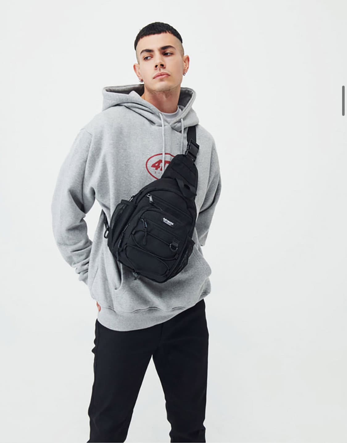 스트릿 슬링백 판매 합니다 상태 좋아요 상품이미지2