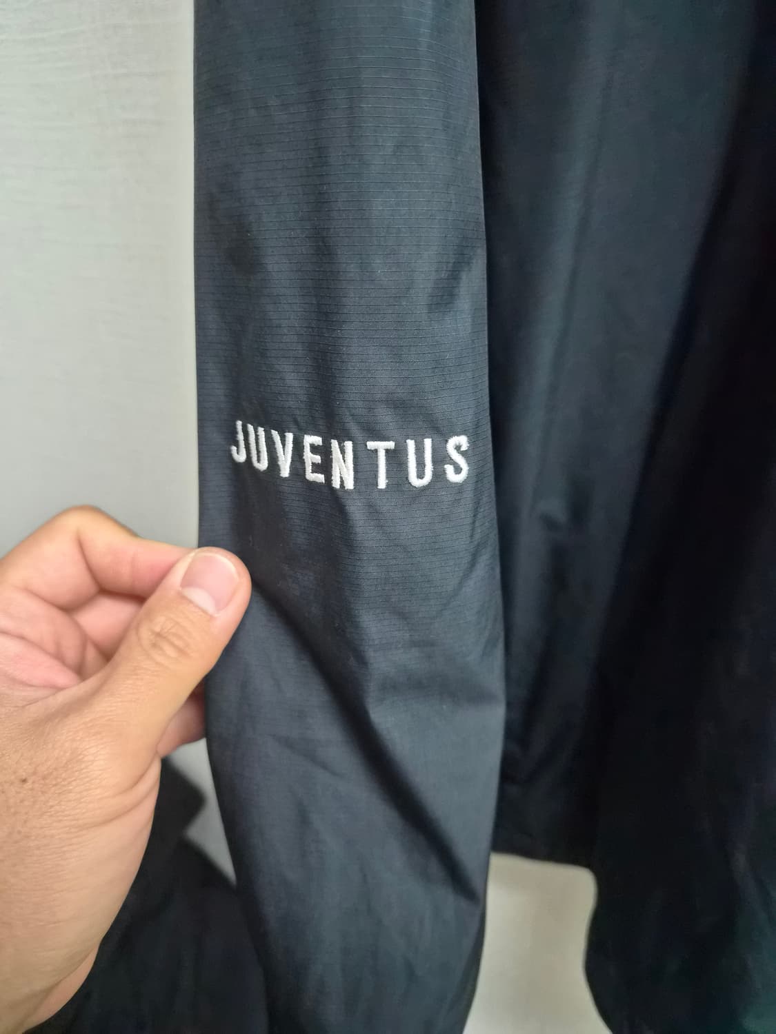 L/105) 나이키 05시즌 유벤투스 트랙자켓 팝니다 상품이미지4