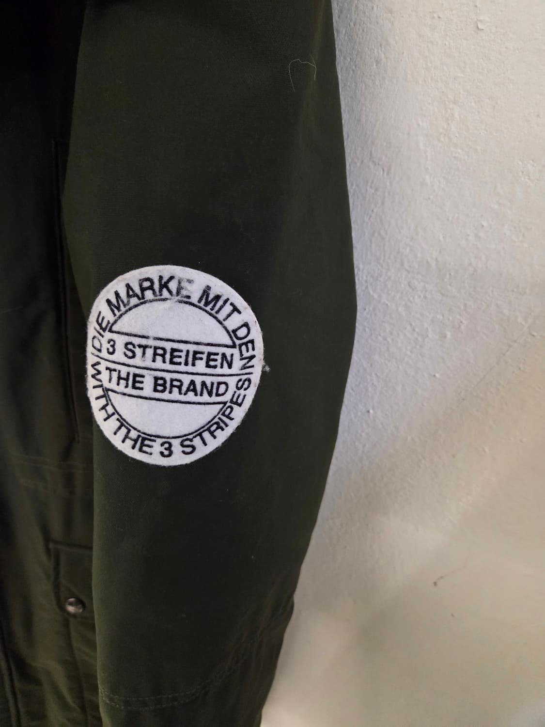 아디다스 다운패딩 상품이미지4