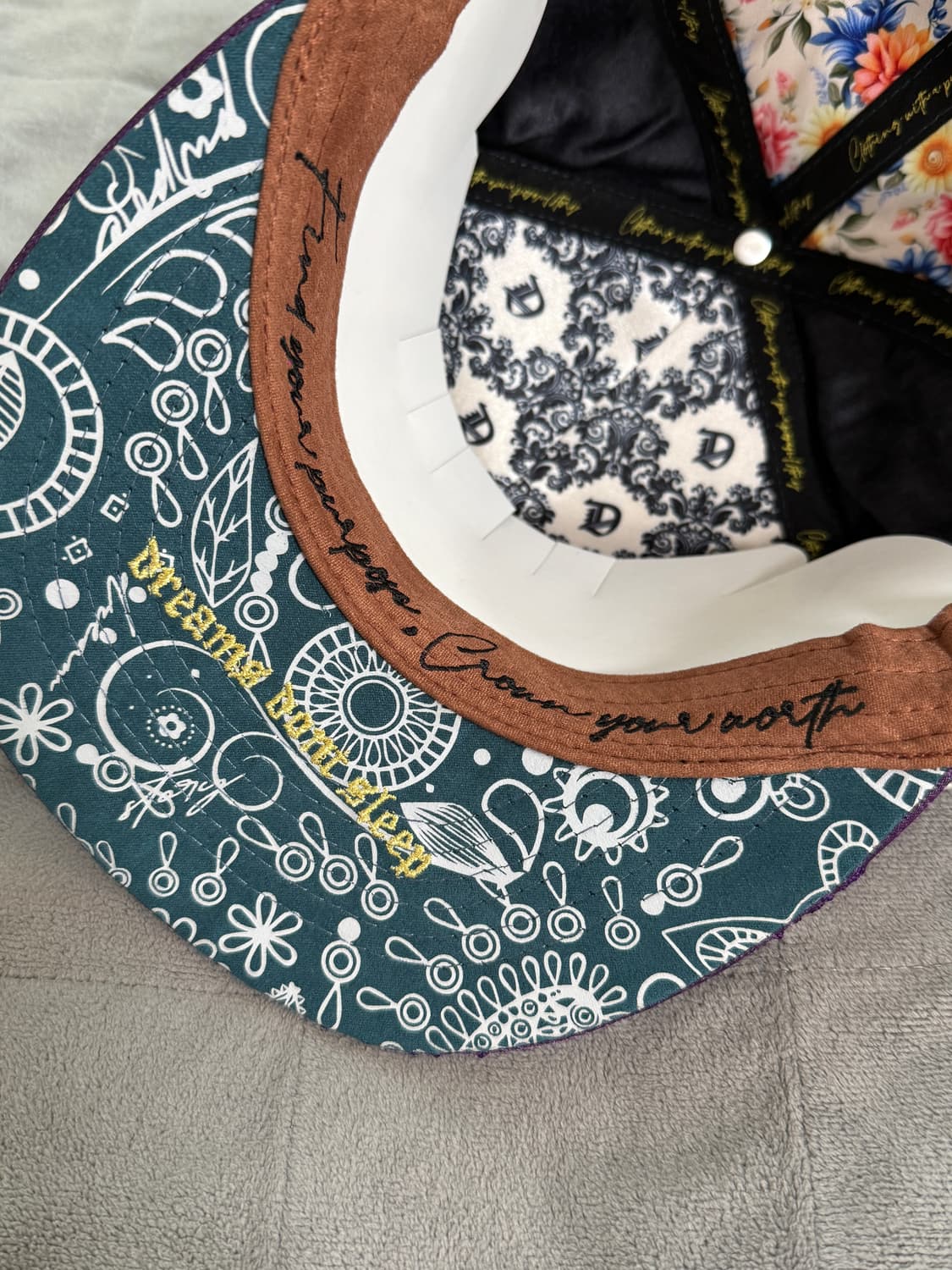 Dvniel Luu 디자이너 스냅백 퍼플그린(새상품) 상품이미지6