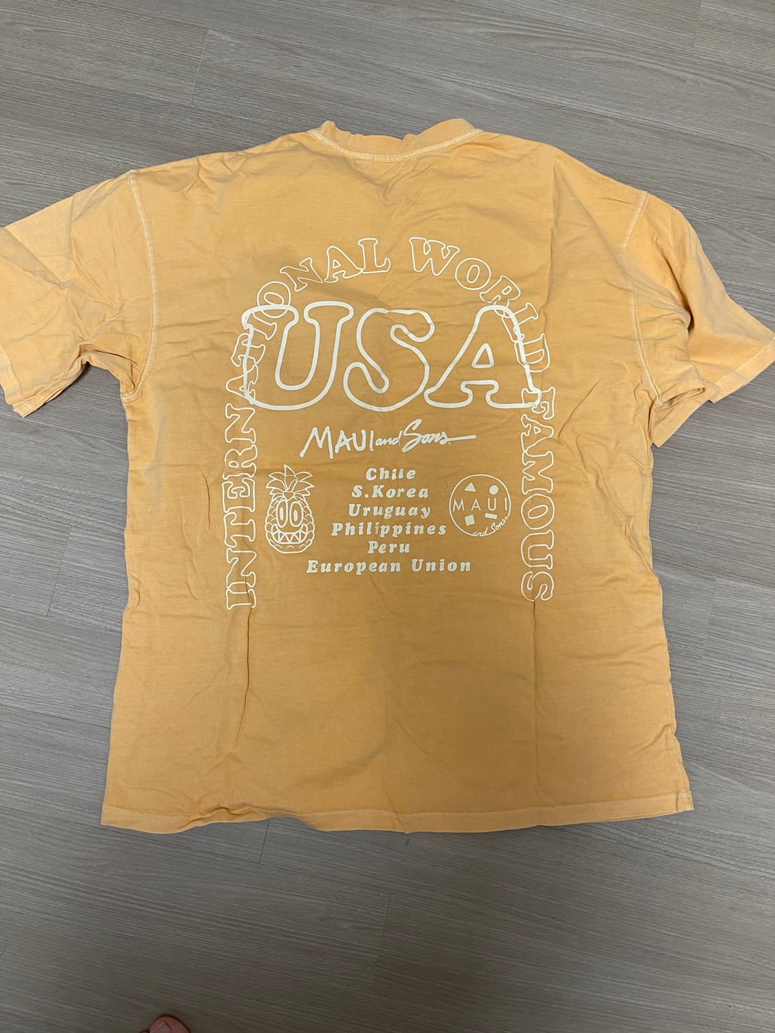 마우이앤선즈 x 레디 콜라보 티셔츠 상품이미지2