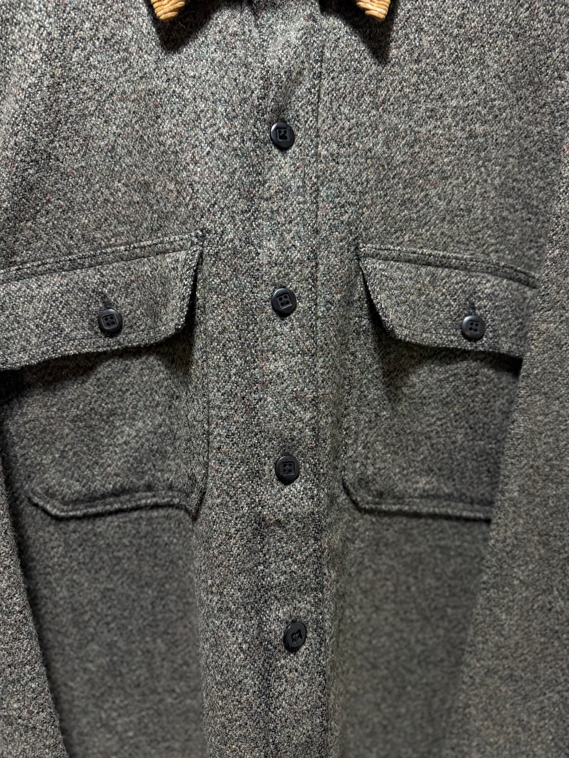 80-90‘s Woolrich Courduroy Collar Shirt 상품이미지5