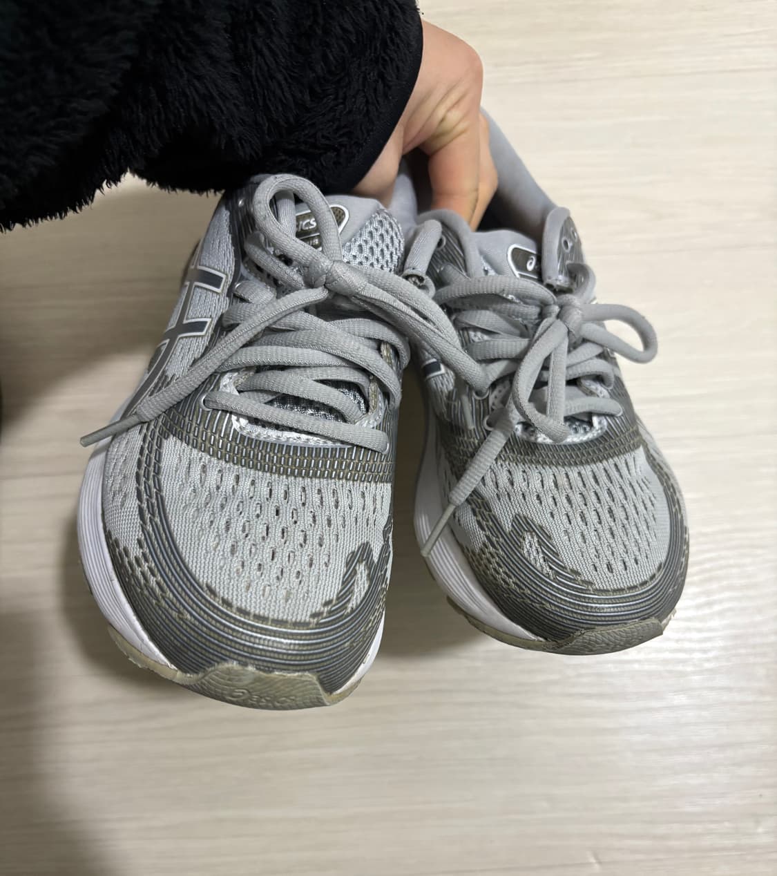 225 아식스 젤 님버스 21 미드 그레이 실버 상품이미지3