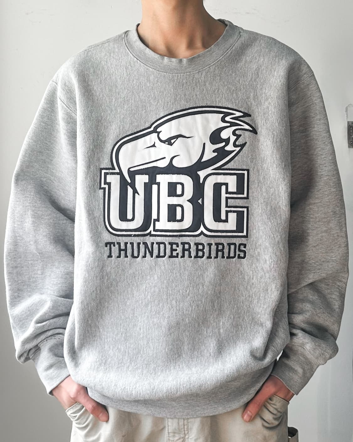 프로 위브 리버스 위브 UBC 썬더버드 컬리지 스웻셔츠 상품이미지1