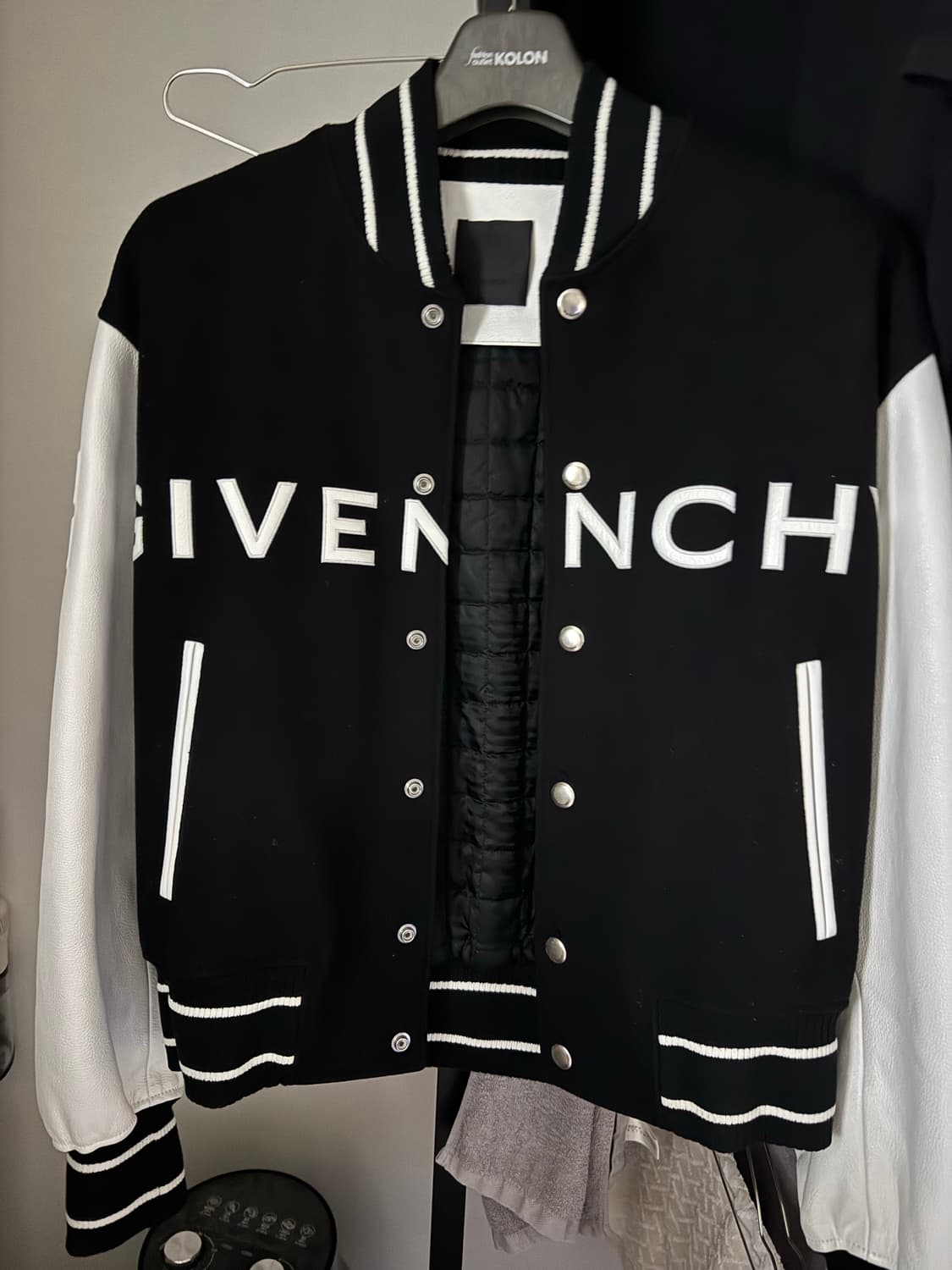 지방시 바시티 상품이미지1