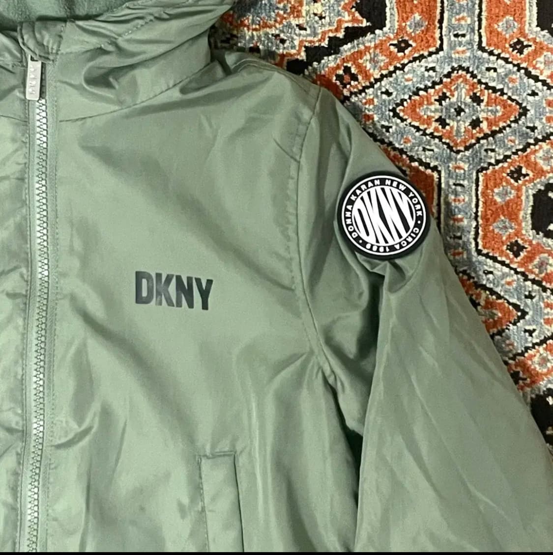 DKNY 아동 후드 카키 바람막이 점퍼 6X 상품이미지2