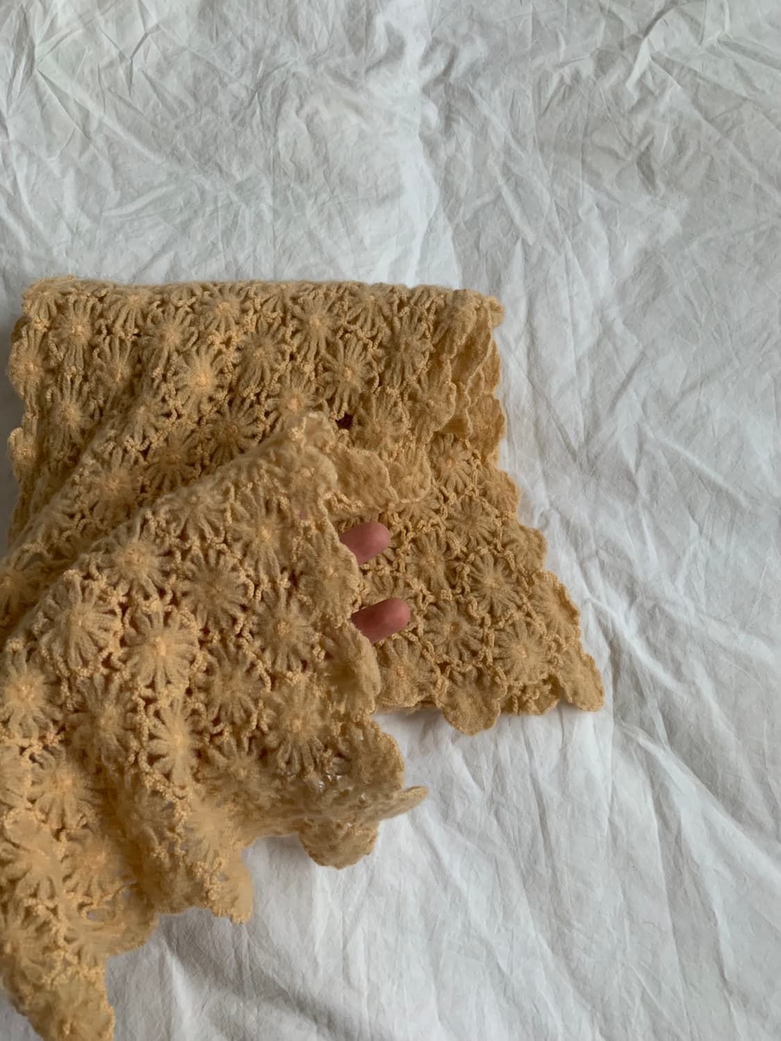 옐로우 플라워 스카프 상품이미지3