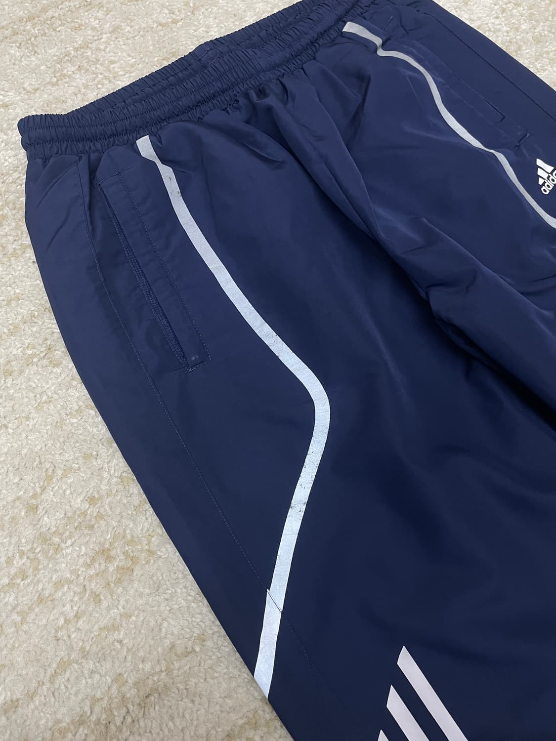 [100,L] 아디다스 삼선 스트라이프 리플렉티브 스카치 트랙 우븐팬츠 상품이미지6