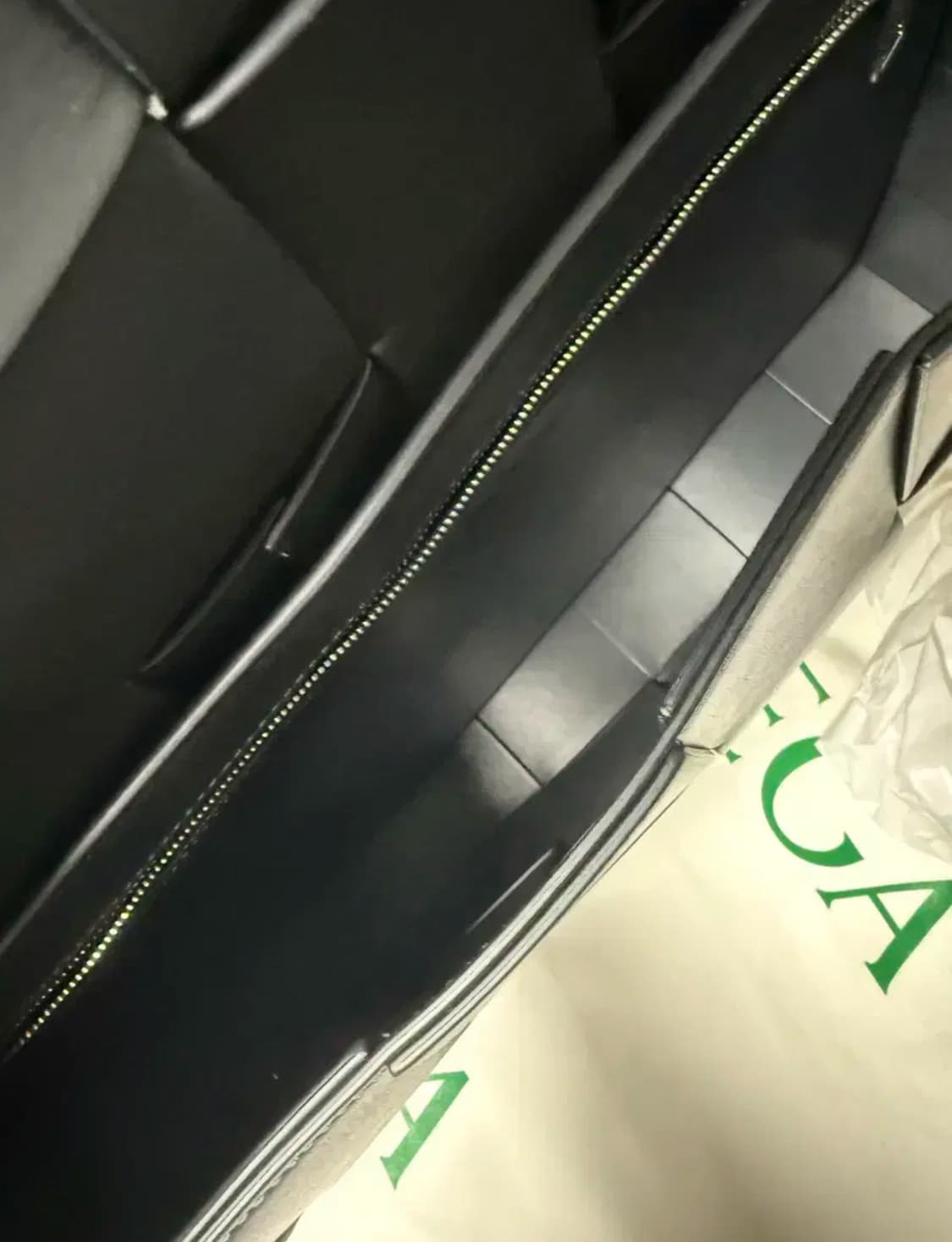 (새제품, 정품) 보테가 베네타 맥시 카세트백 아두와즈 상품이미지3