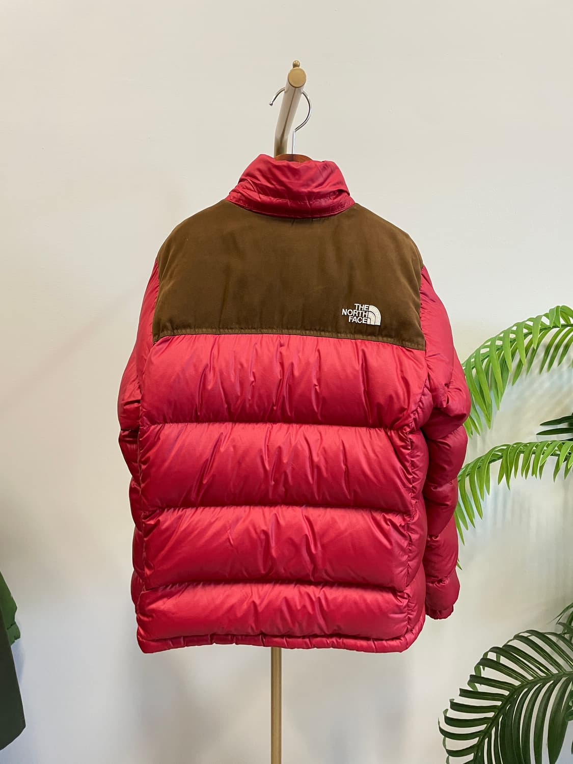 노스페이스 눕시 700LTD 한정판 패딩 상품이미지5