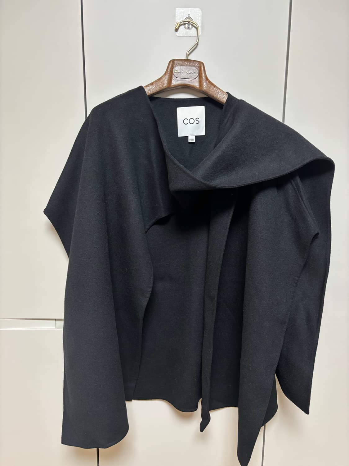 코스 블랙 케이프 코트 (망토 스타일) 상품이미지3