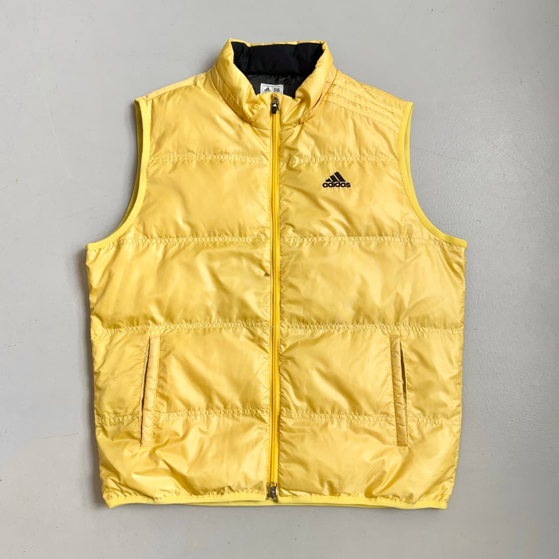 아디다스 00s 제팬 올드스쿨 경량 조끼패딩 옐로우 상품이미지2