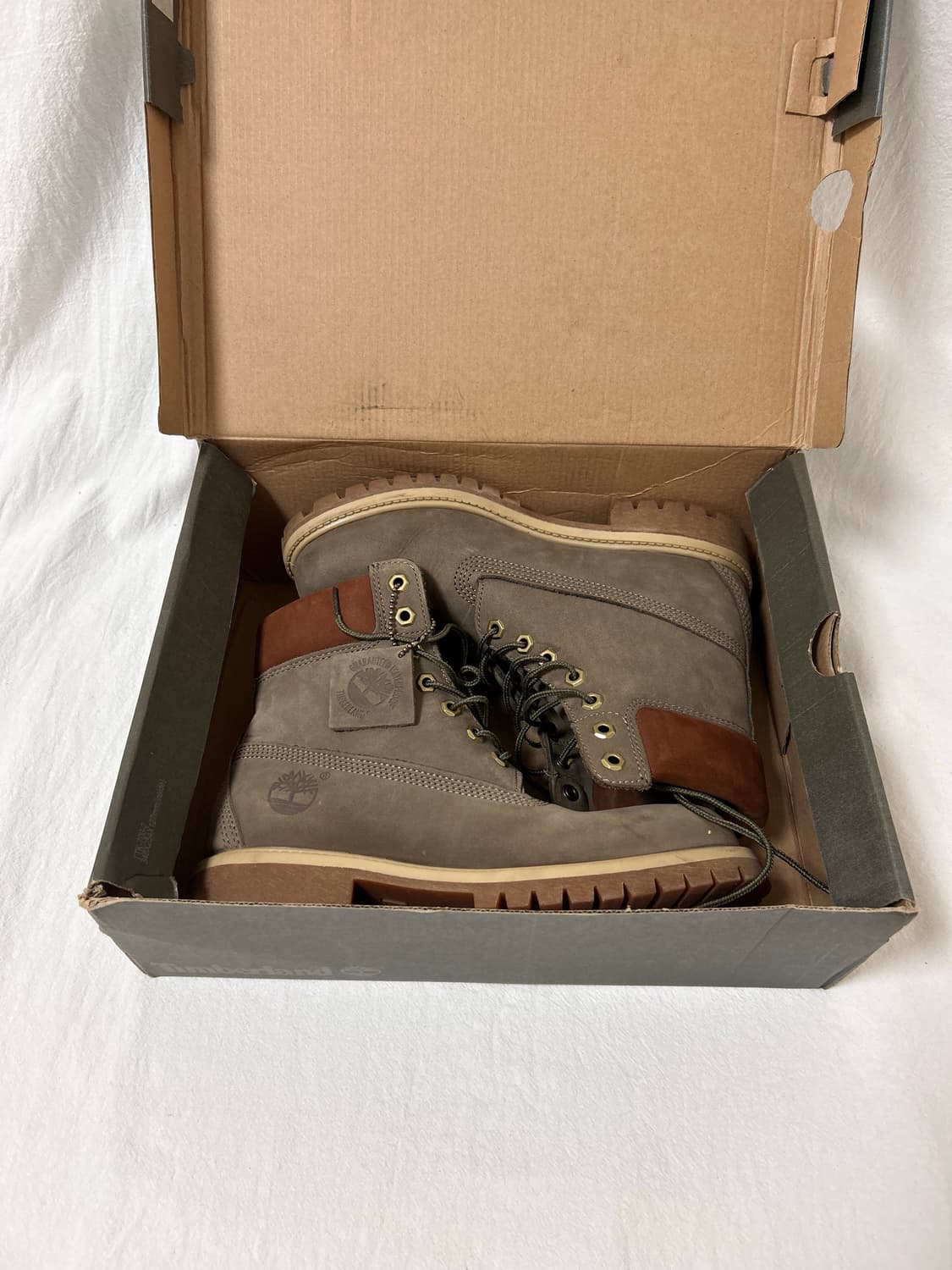 팀버랜드 6인치 스웨이드 부츠 올리브 255-260mm 상품이미지2