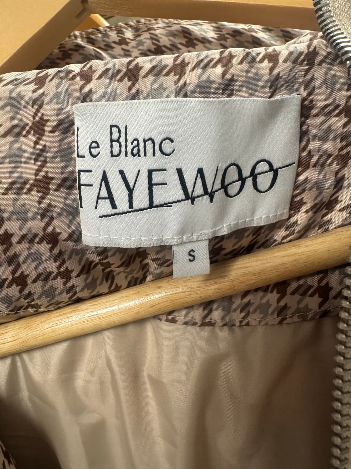 FAYEWOO 페이우 르블랑 체크 케이프 덕다운 패딩 베스트 조끼 S 상품이미지7