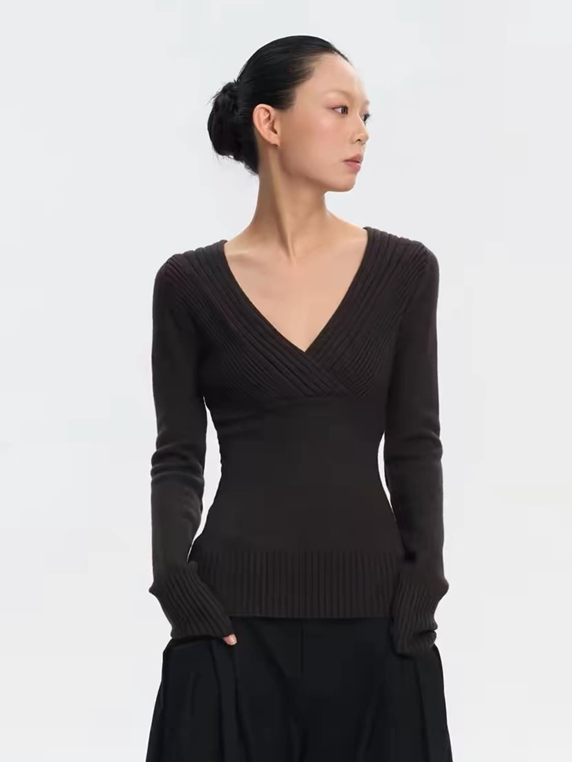 Liny liberty 딥브이넥 니트티 S 상품이미지2