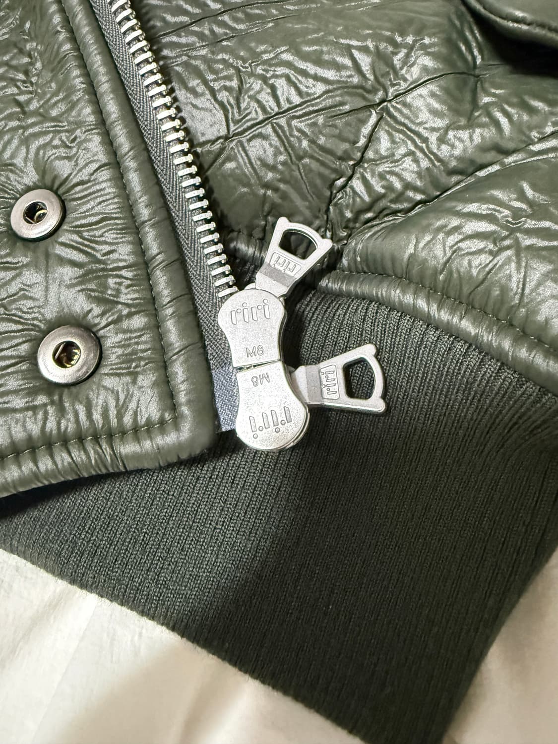 드리스반노튼 크링클 봄버 size L 상품이미지4