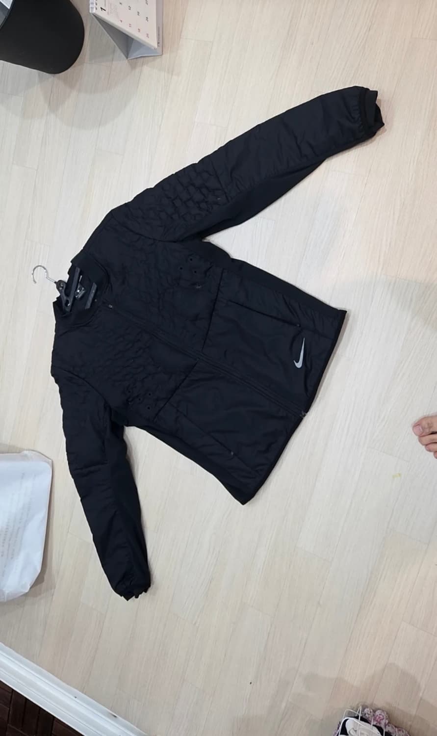 나이키 에어로로프트 자켓 M 상품이미지1