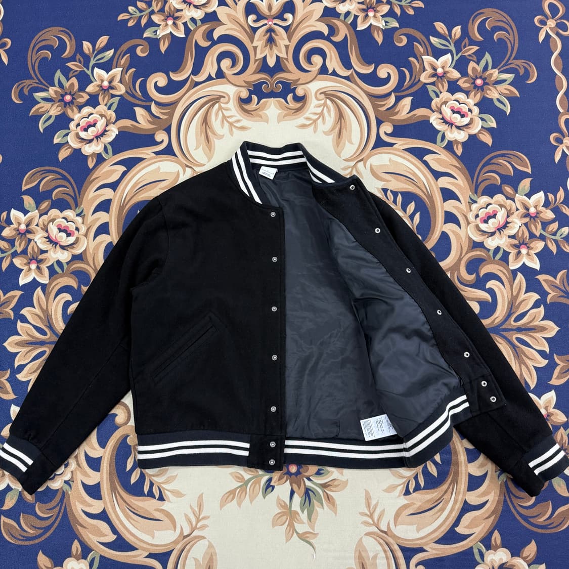 (L)나이키 Nike 어센틱 울 바시티 자켓(블랙,검흰) 상품이미지3