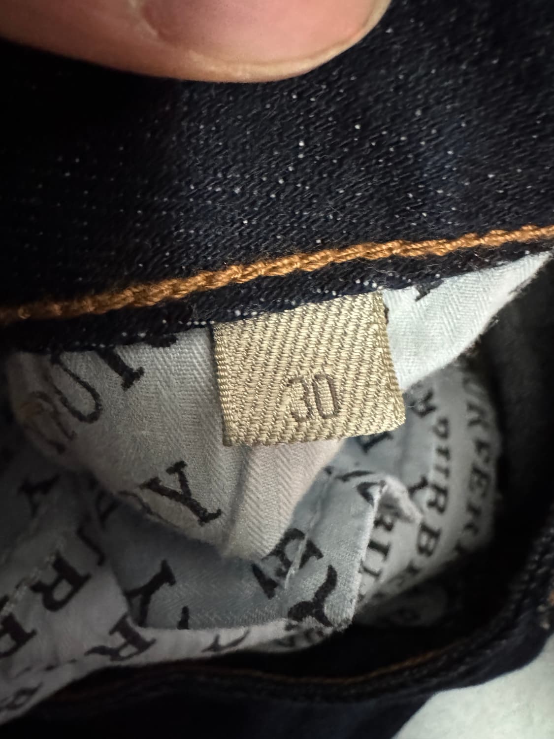 여성 버버리 브릿 워싱 데님팬츠 상품이미지4