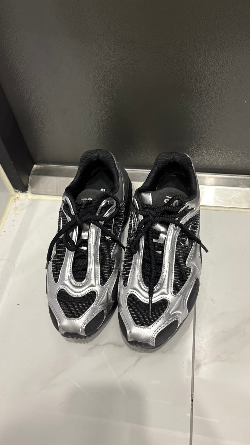 나이키 에어맥스 뮤즈 235 상품이미지1