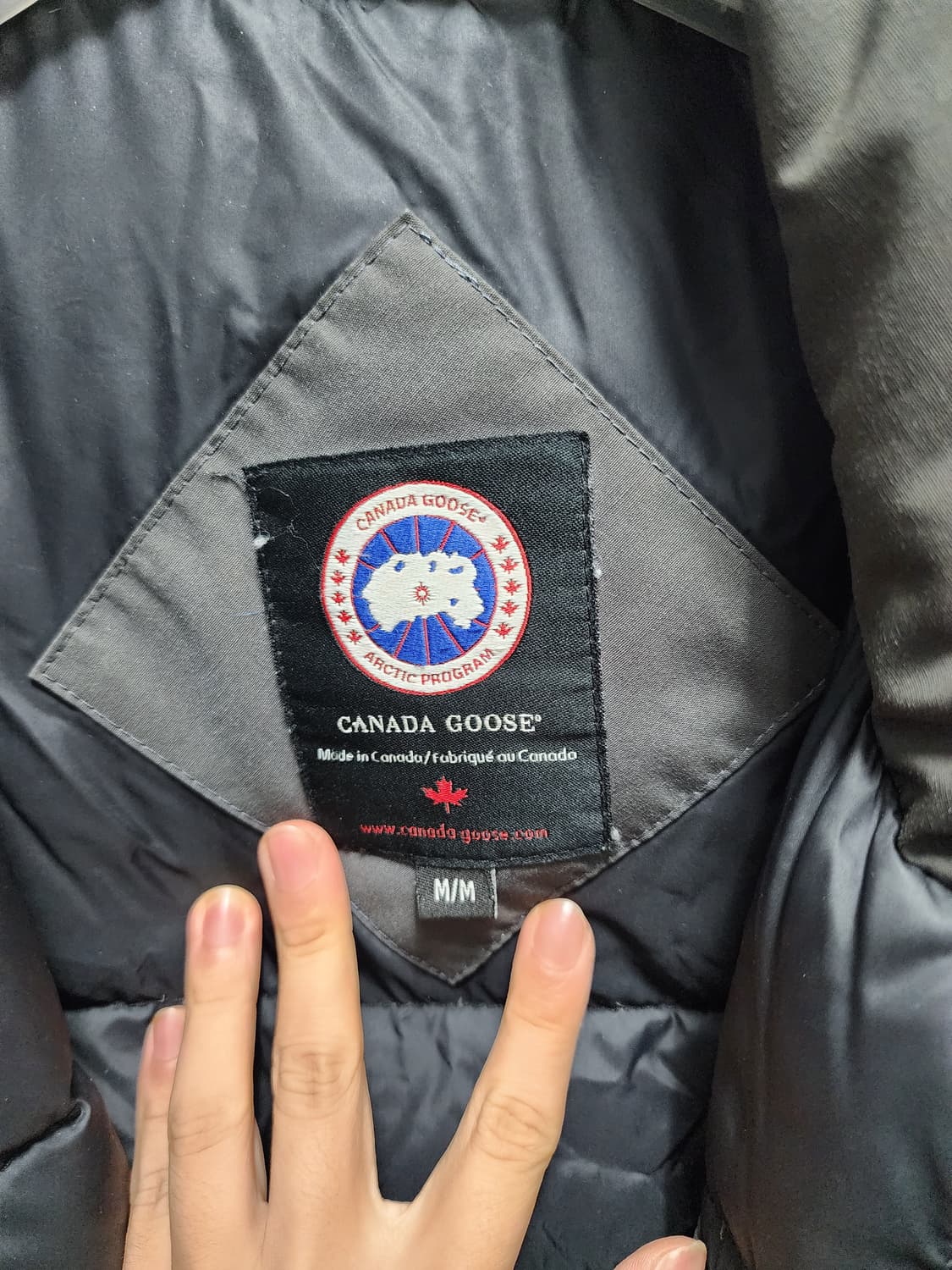 캐나다구스 가죽배색 밴프 전투용 파카 상품이미지9