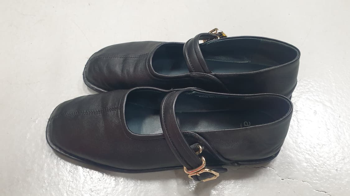 athe 바네사 부르노슈즈 블랙 250mm 상품이미지1