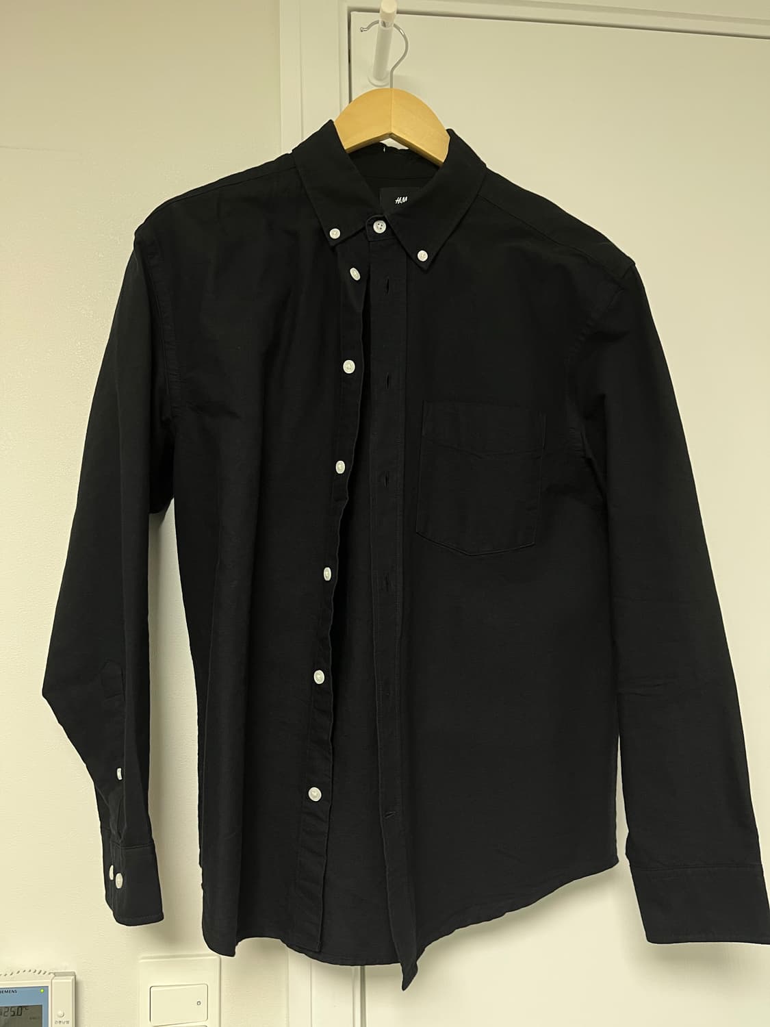 H&M 검정 셔츠 상품이미지1