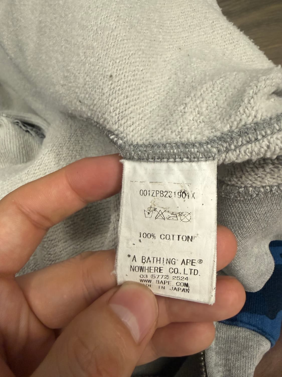 베이프x언디핏 삐에로 후드 L사이즈 판매합니다. 상품이미지5