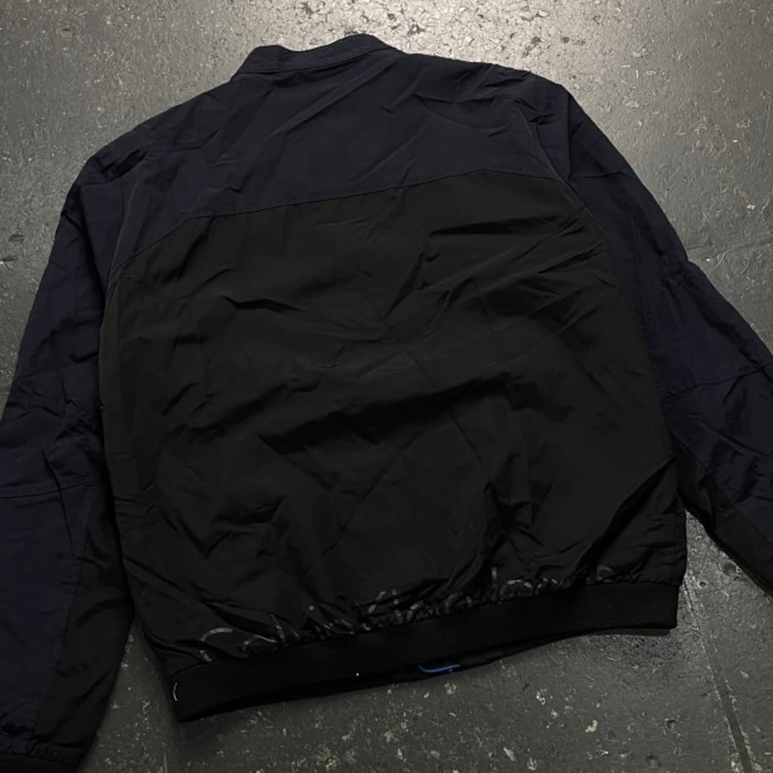 100 캘빈클라인 나일론 블루종 자켓 상품이미지5