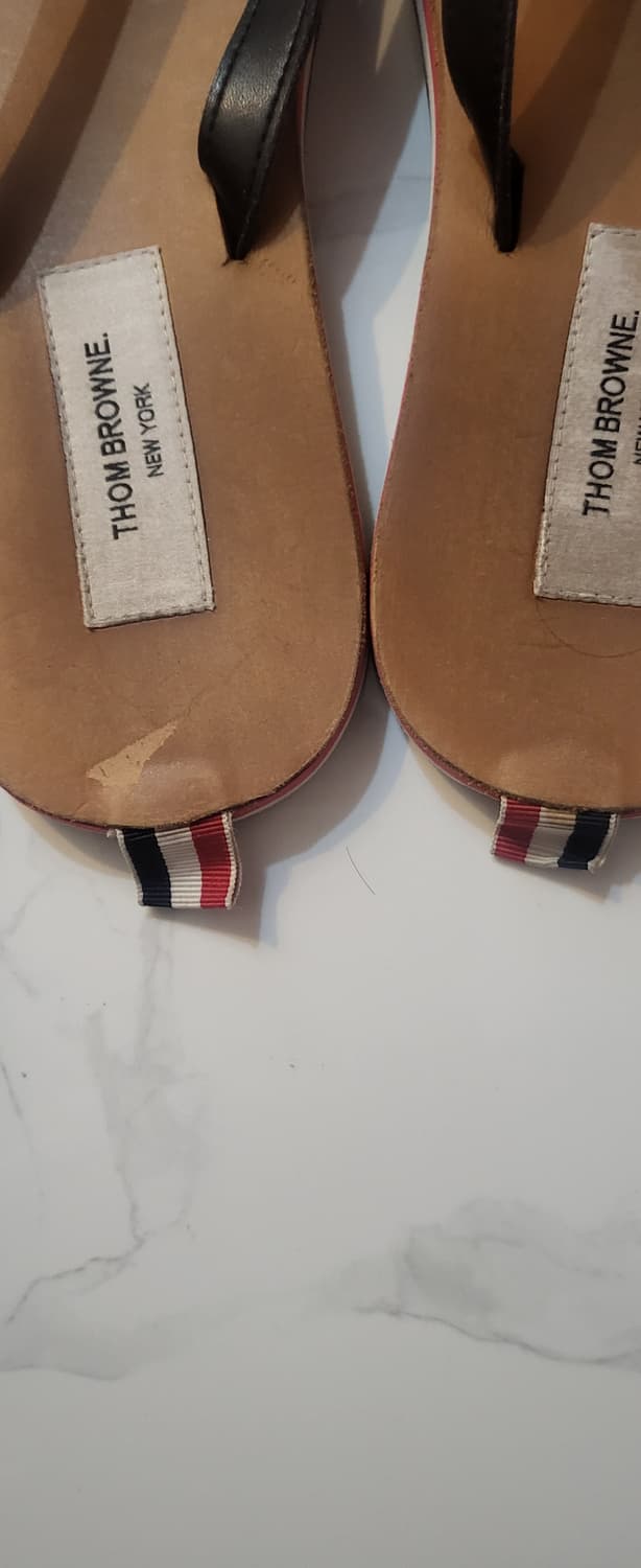 톰 브라운 스리퍼 275 상품이미지3