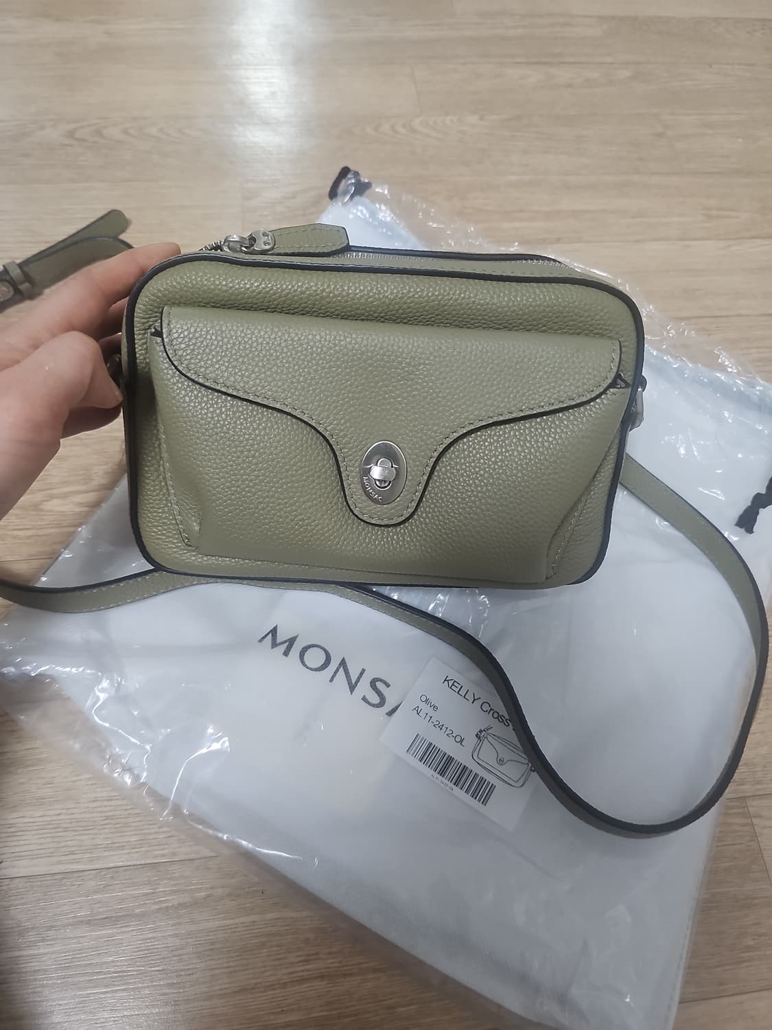 몽삭 크로스 백 상품이미지1
