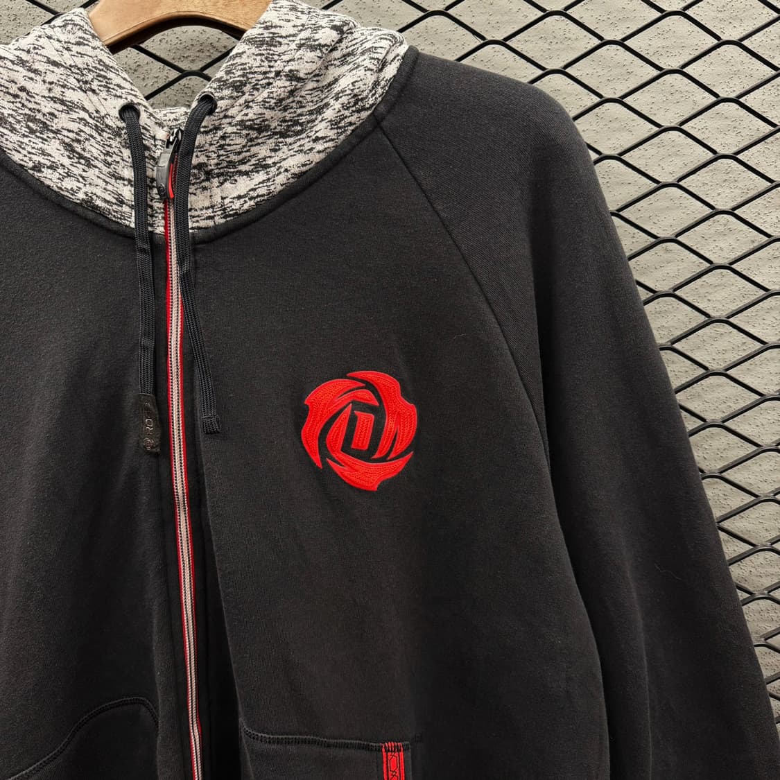 아디다스 스포츠 데릭로즈 후드집업 레드 테이프 라인 기모안감 포인트후드 상품이미지6