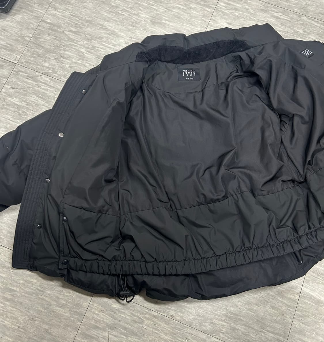 퓨어다 구스다운 숏패딩 블랙 상품이미지6